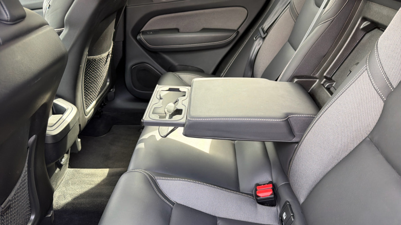 Volvo Xc60 2.0 B4D R DESIGN 5dr AWD Geartronic Diesel Estate